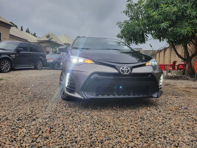 Thumbnail 10 of 2017 Toyota Corolla SE